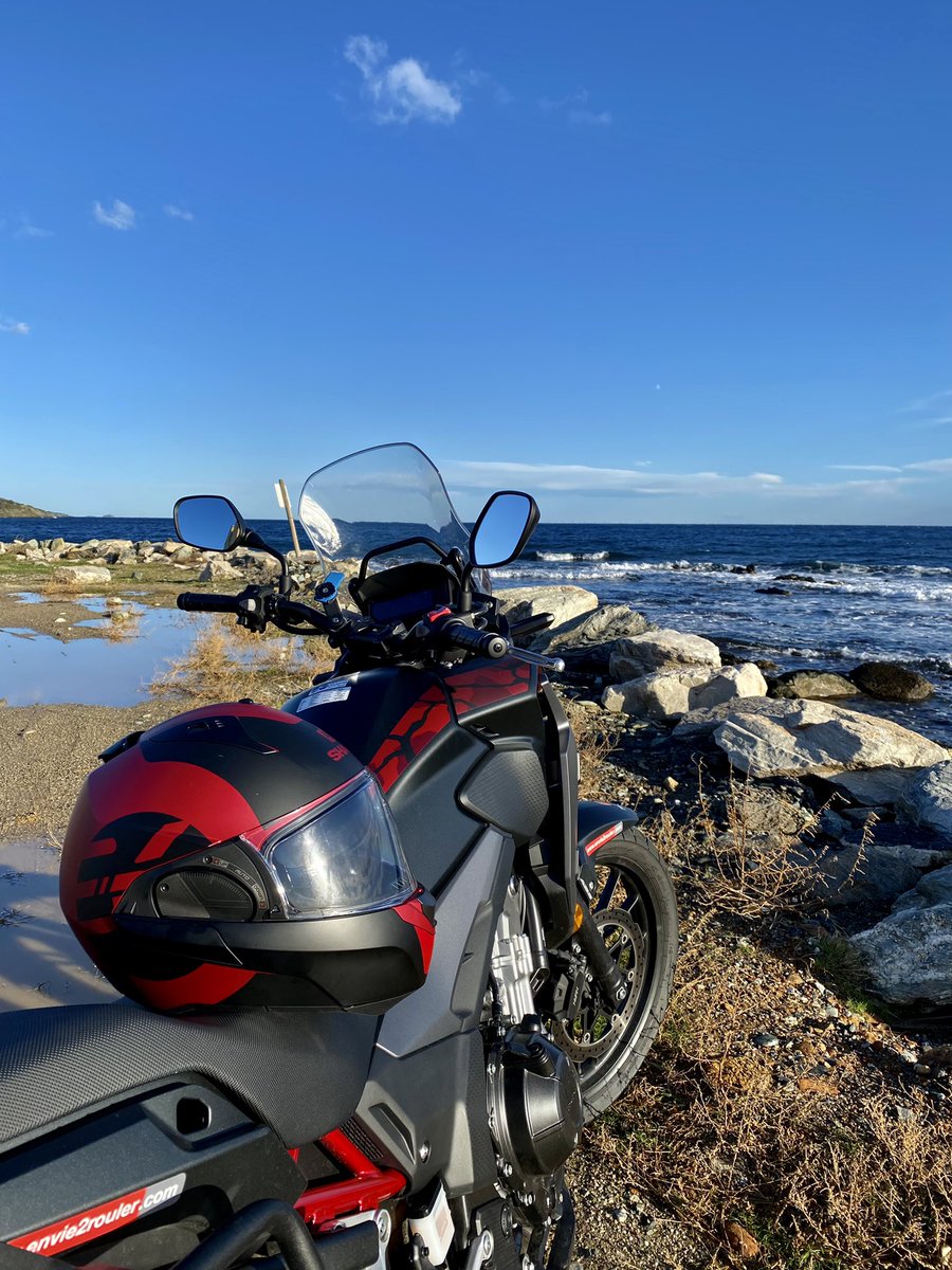 Barbara_Collet's tweet photo. #corsica Sunny day ☀️ #capcorse #motorcycle #lifeontwowheels https://t.co/1kU6NXTXFt