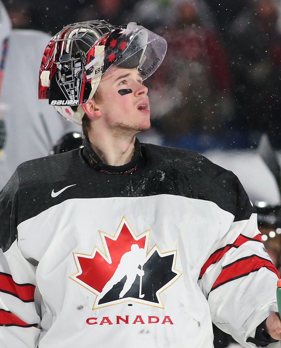 BR_OpenIce's tweet photo. The 2022 #WorldJuniors starts tomorrow, but we're still thinking about the masterpiece that was USA vs. Canada at New Era Field in 2018 😍 https://t.co/gD8GRVSOLK