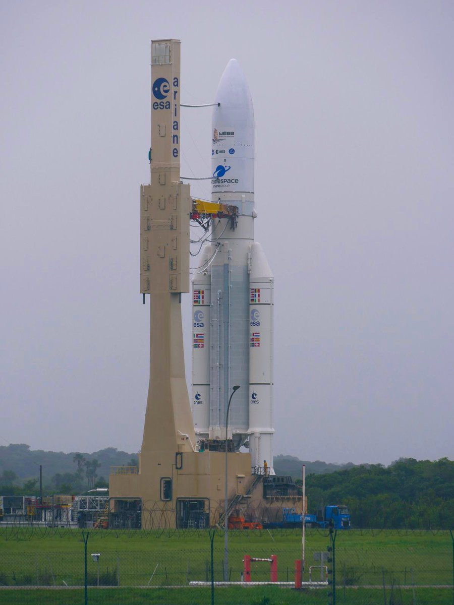 Amazing moment 🔥Ariane 5 launcher going to the launch pad. 
Webb, see you in space 🚀🛰 #GVLE

<a href="/malin_mathilde/">Mathilde Mâlin</a> <a href="/Guyane_Etoiles/">La Guyane vers les étoiles</a> <a href="/Astro_MiguelM/">Dr. Miguel Montargès 🔭✨📡</a> @BorisTrahin <a href="/EuropeSpacePort/">Centre spatial guyanais</a> <a href="/ESA_Webb/">ESA Webb Telescope</a> <a href="/NASAWebb/">NASA Webb Telescope</a> <a href="/Arianespace/">Arianespace</a>