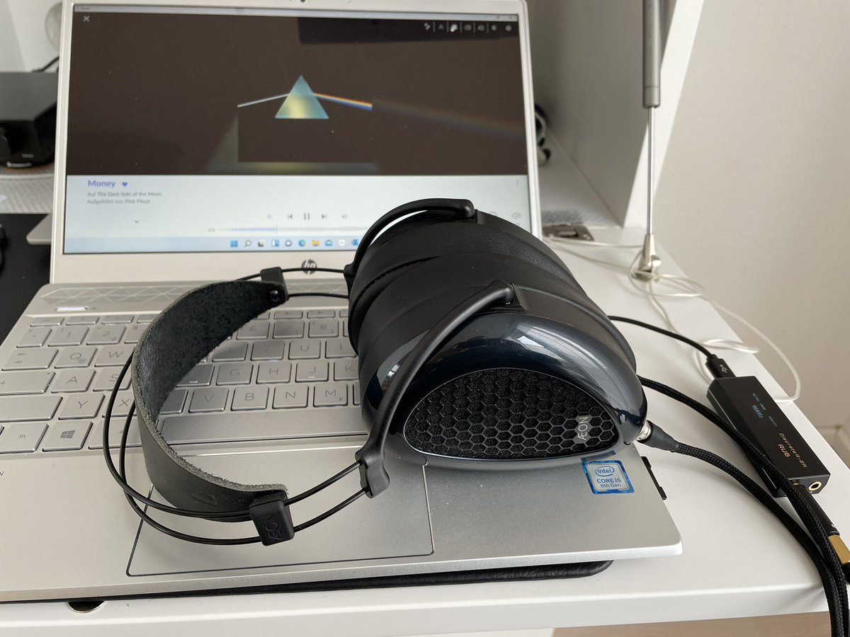 andreas_1403's tweet photo. Really interesting combination for great music like #PinkFloyd #TheDarkSideOfTheMoon 
@roonlabs on QNAP server, the new quite interesting #cayin #ru6 DAC on my notebook driving surprisingly good the #mrspeakers #AeonFlow… https://t.co/Ae8zm4yzHm