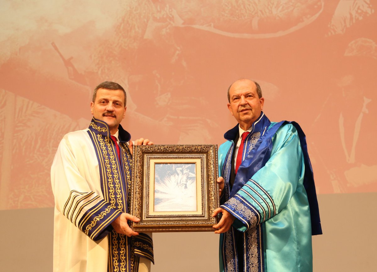 Gazi_Universite's tweet photo. Kuzey Kıbrıs Türk Cumhuriyeti Cumhurbaşkanı Sayın Ersin TATAR'a  Üniversitemizce “Fahri Doktora” Unvanı tevdi edildi.

@ersinrtatar @KKTCCB 
#GaziÜniversitesi 
#GaziÜniversitesi95Yaşında https://t.co/15lL9lMR82