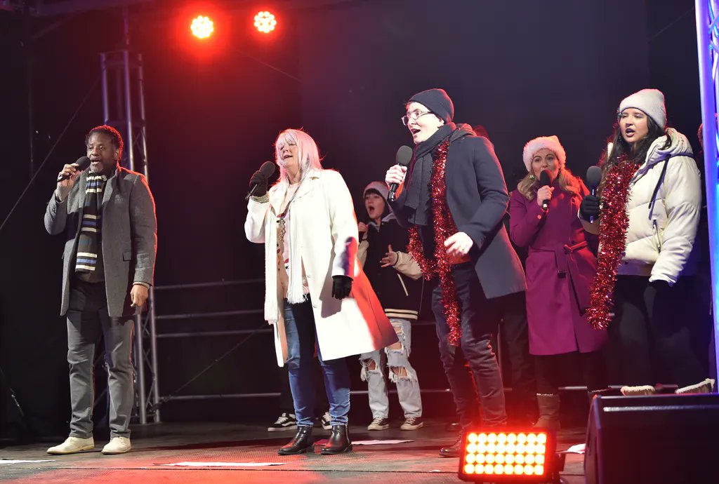 ExperienceBbn's tweet photo. Don’t forget #Blackburn Sings #Christmas with @GarethMalone is on #BBC2 at 8pm tonight!

The uplifting festive celebration is dedicated to NHS staff across #Blackburn with #Darwen @ELHT_NHS 

@BlackburnMarket @blackburnyz @blackburndarwen https://t.co/Qi7ACwfi1c