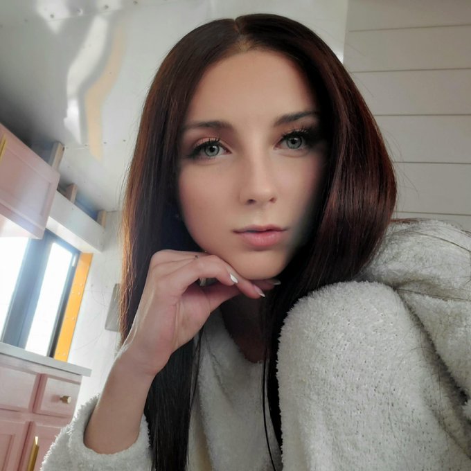 The new me for 2022✌💋 https://t.co/ZBtXxqFXHp<a href="/tag/newprofilepic"class="tags"><span>#newprofilepic</span></a>