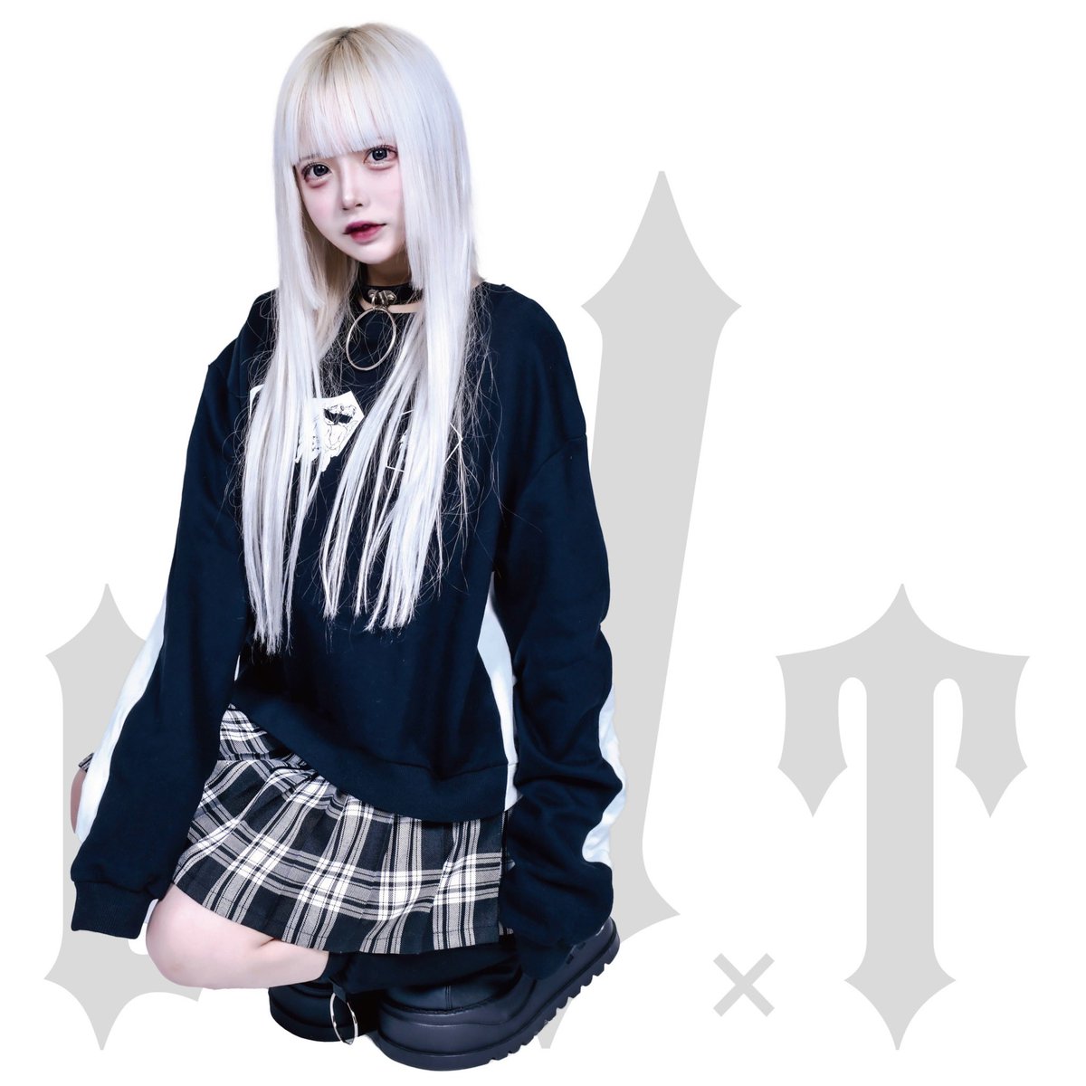 DVT_official's tweet photo. https://t.co/YyVnQu4TNp

DVT newitem
「血盟｣

ミドル丈バイカラー裏毛TOPS

・フロントブラック
・フロントホワイト

フリーサイズ

¥9000+tax

model @nyampocora https://t.co/S9Reilc4LX