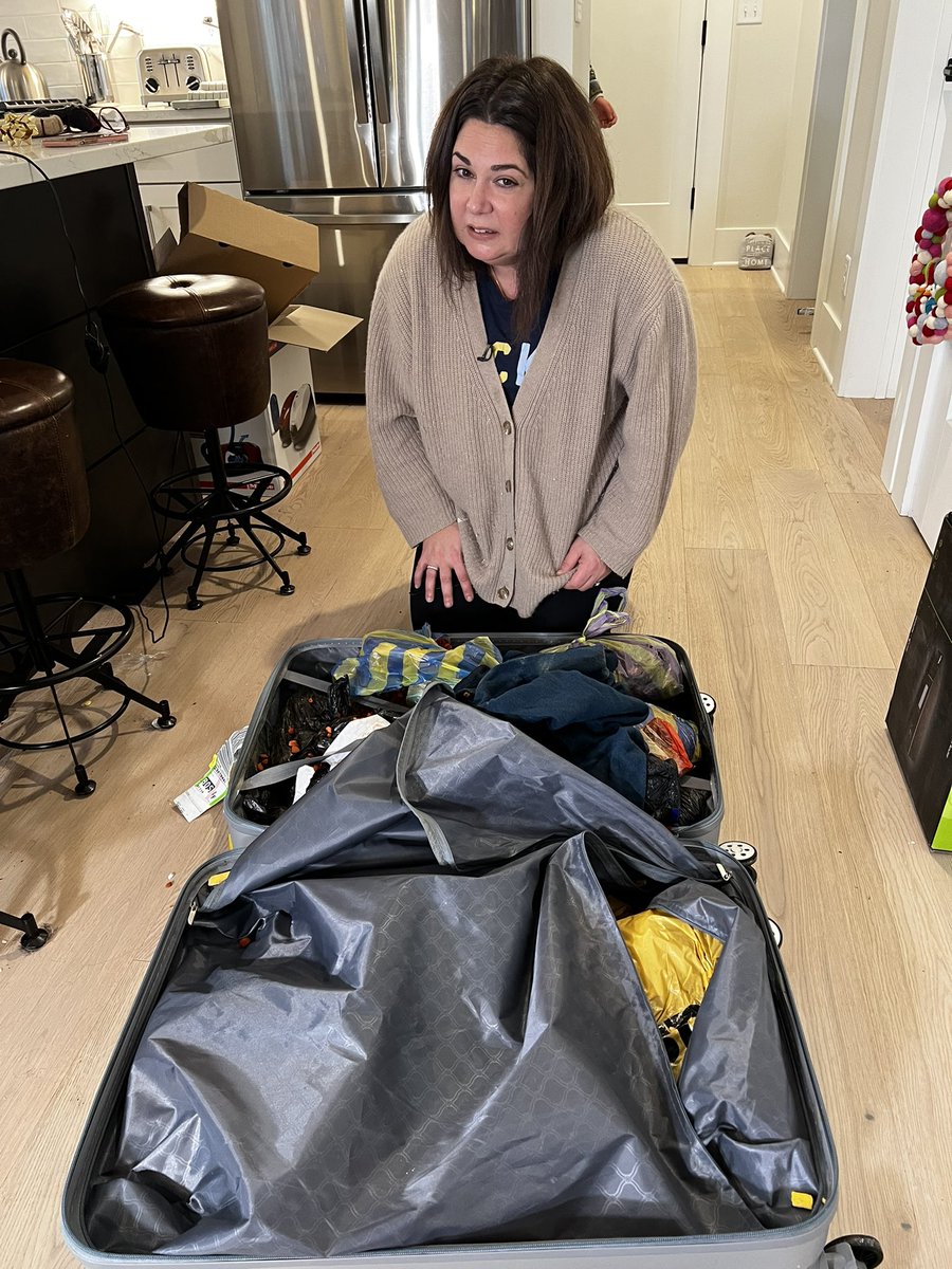EliRosenbergTV's tweet photo. #EXCLUSIVE: “Each gift was incredibly thoughtful!”

A New Hampshire woman says a suitcase full of #Christmas gifts were stolen from her checked bag somewhere between Paris &amp; Boston, replaced with bags of DOG FOOD &amp; TRASH.

Tonight the airline responds.

@NBC10Boston at 6 PM. https://t.co/9v3afiA2Nr