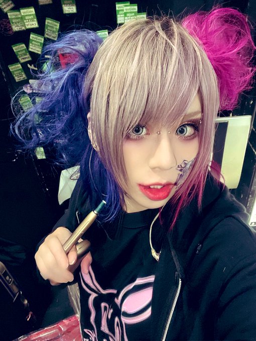 リア充爆発のtwitterイラスト検索結果 古い順