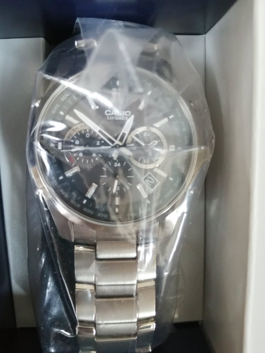 JapanSecretary's tweet photo. CASIO LIW-M700D-1AJF
From the full-metal case solar radio wave watch "LINEAGE" comes this simple design model with a standard black colored dial and bar indexes.
#CASIO #lineage #LIWM700D1AJF https://t.co/yQ15Jj8vwL