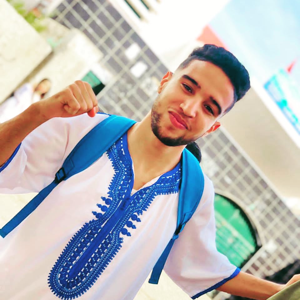 MouradHassi2's tweet photo. #NouvellePhotoDeProfil https://t.co/7b4ViWfAgh