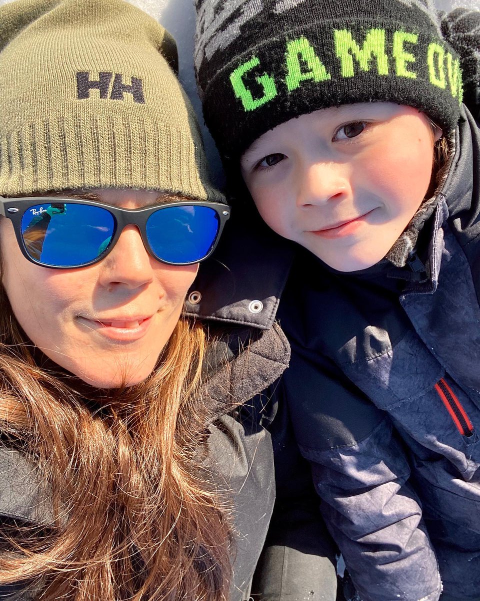 ☀️❄️May your holiday season be as bright and brimming with joy as a child (young or old!) at play on a sunny, snowy day! ❄️☀️

#happyholidays #holidaycheer #holidayseason #OOO