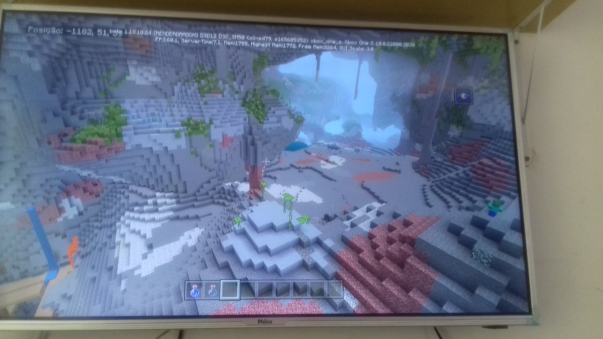 FelipeA73749858's tweet photo. @Mega_Spud @JDavidFries @henrikkniberg @CornerHardMC 
I found a ruined portal in a giant cave and near the Deepslate layer. I put it with the night vision potion to make it easier to visualize. #MinecraftBedrockEditionBeta

If someone could RT this tweet please. https://t.co/KdJMOISSVA