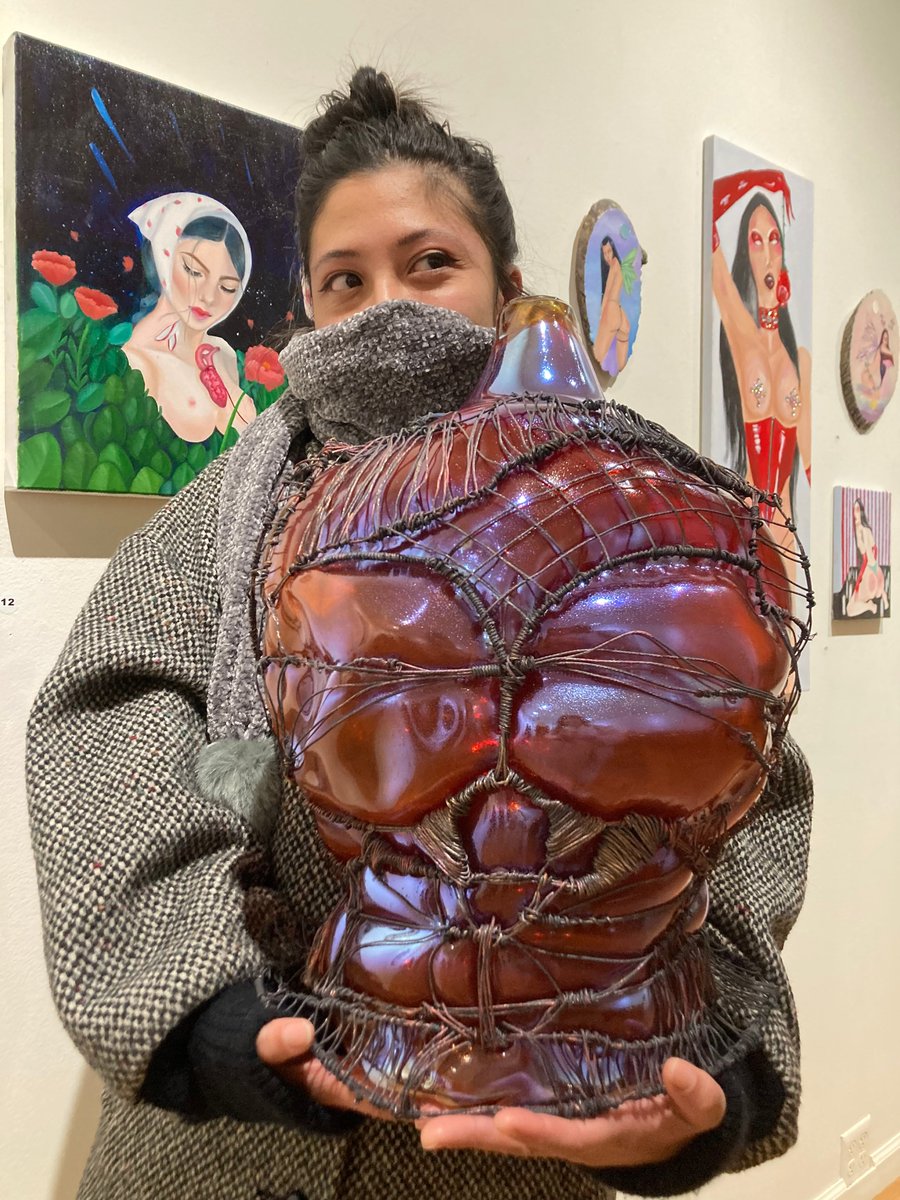 theCryptic0wlxx's tweet photo. Piece of Meat
Copper wire, blown furnace #glass, gold luster
By #Artist @bleedingblossom_
.
๐ป๐๐๐๐ ๐๐๐๐๐ ๐๐๐ ๐ฎ๐ฝ๐๐ โจ๐ฏ
Curated by @xeknoir
On Display Through December
#CrypticGallery
358 Main St. #pkny https://t.co/NjKddD6pj3