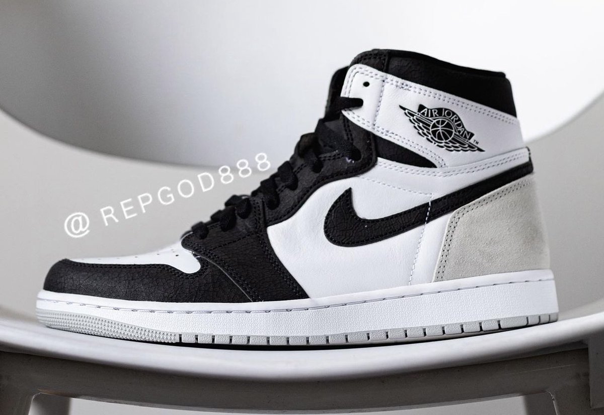 kicksonfire's tweet photo. First look at the the upcoming Air Jordan 1 High OG Stage Haze. Too plain or too clean 🧼? https://t.co/FGmuwlnP7O