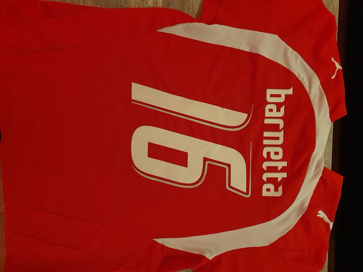 liviodoerig's tweet photo. Meine neuste Errungenschaft...👕🇨🇭😍
Eine meiner ersten Fussball-Erinnerungen: WM 2006, #Barnetta mit dem Tor gegen Togo. Unvergessen.
Quillo, du Legende!💚💯 https://t.co/MFGuOm34s1