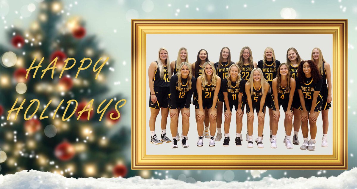 HAPPY HOLIDAYS from our Wildcat family 🎄🎁