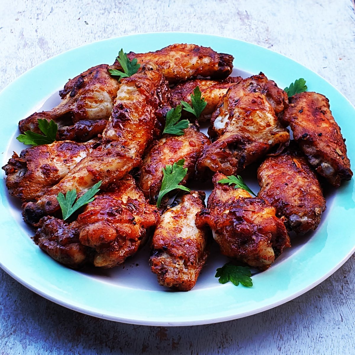 kokkiescooking's tweet photo. Holiday food inspiration. The Holidays are coming!!!!ππ Christmas Spiced Chicken Wings #recipe on https://t.co/PA9OjjerZd #kokkiescooking #christmas #xmas #holidays #christmasrecipes #christmascooking #christmasdinner #chickenwings #christmaschicken #spicedchicken #hotwings https://t.co/hLZ0TU91sj