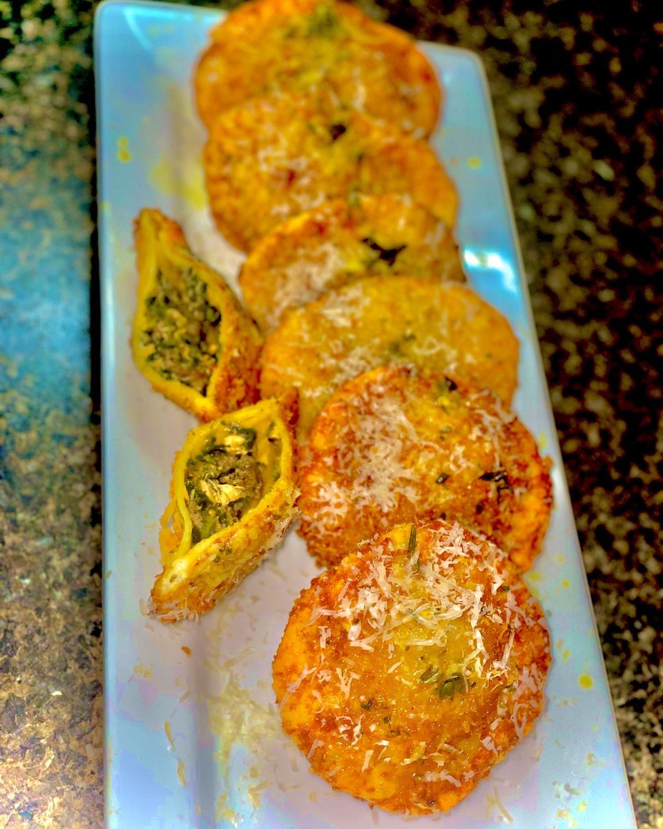 fryinmekrazy's tweet photo. Y’all remember when I said I was going to do salmon and lamb raviolis well here y’all go
MY KRAZY 🥘 EXPERIENCE 🔽
Lamb&Salmon Fried Ravioli
#fryinmekrazy
#letsgetkrazy
@BMarshall @ochocinco @IAMATHLETEpod @chefnancie https://t.co/qfPFTFDKOB