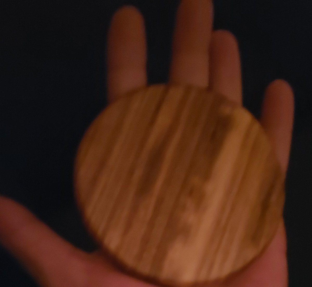 AndrewDK's tweet photo. When the Amazon pic looks more like a chopping board https://t.co/FEzPcm62aL