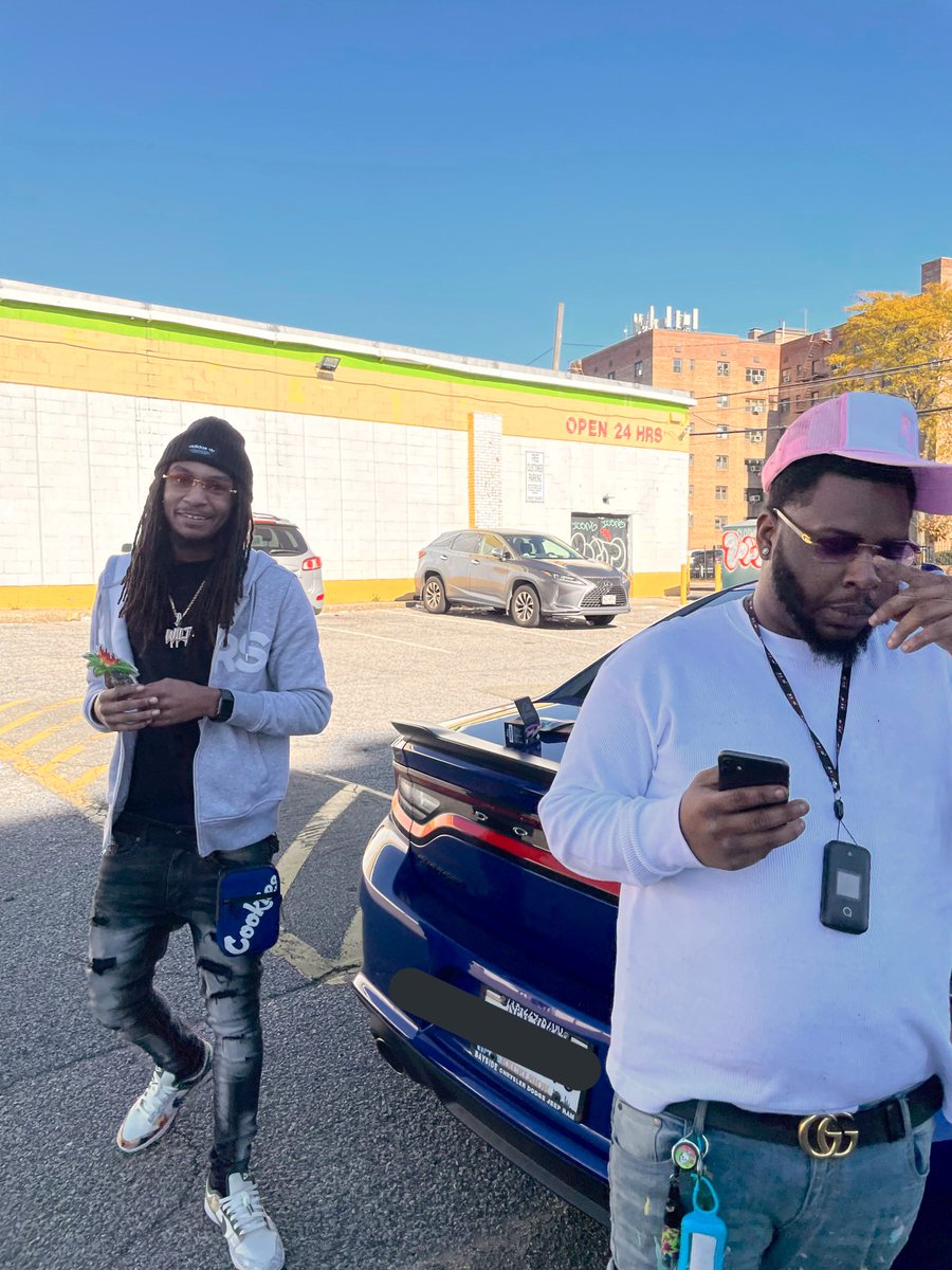 SouthsideRich's tweet photo. Queens, NY 10:45 Am #MrState2State #SouthsideSHIT #Gunru #Newyork https://t.co/OGy2EJ5xCT
