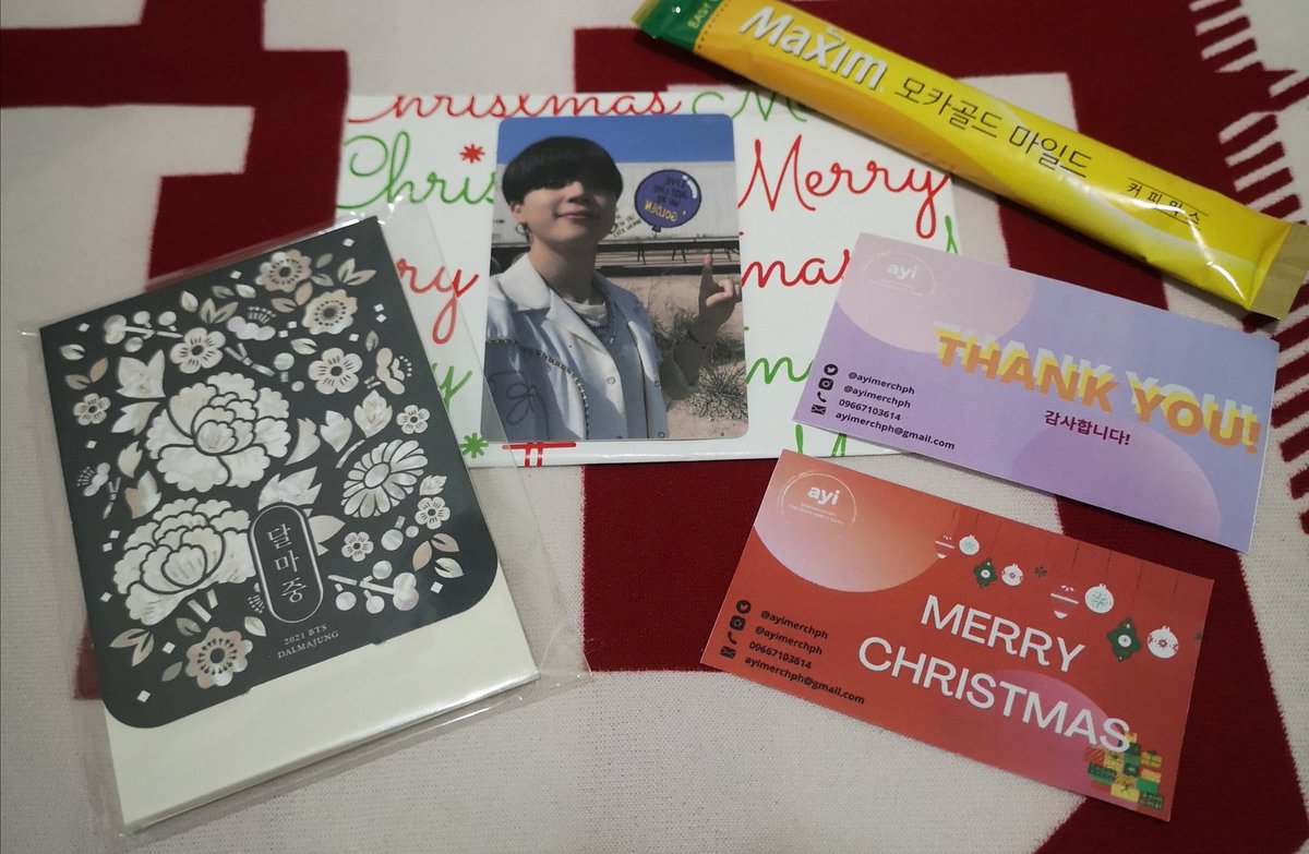 Tinabelllsss1's tweet photo. Late feedback, thank you so much @ayimerchph for my Jiminie Butter LD and Dalmajung pc set ๐๐๐
#AYIFeedback https://t.co/hzF0Wh03qV