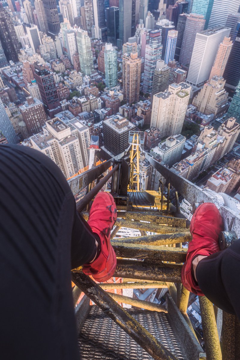 lilmahnaji's tweet photo. A photo I took from the last time I climbed a NYC crane 🥲 https://t.co/e2nSzadpuJ