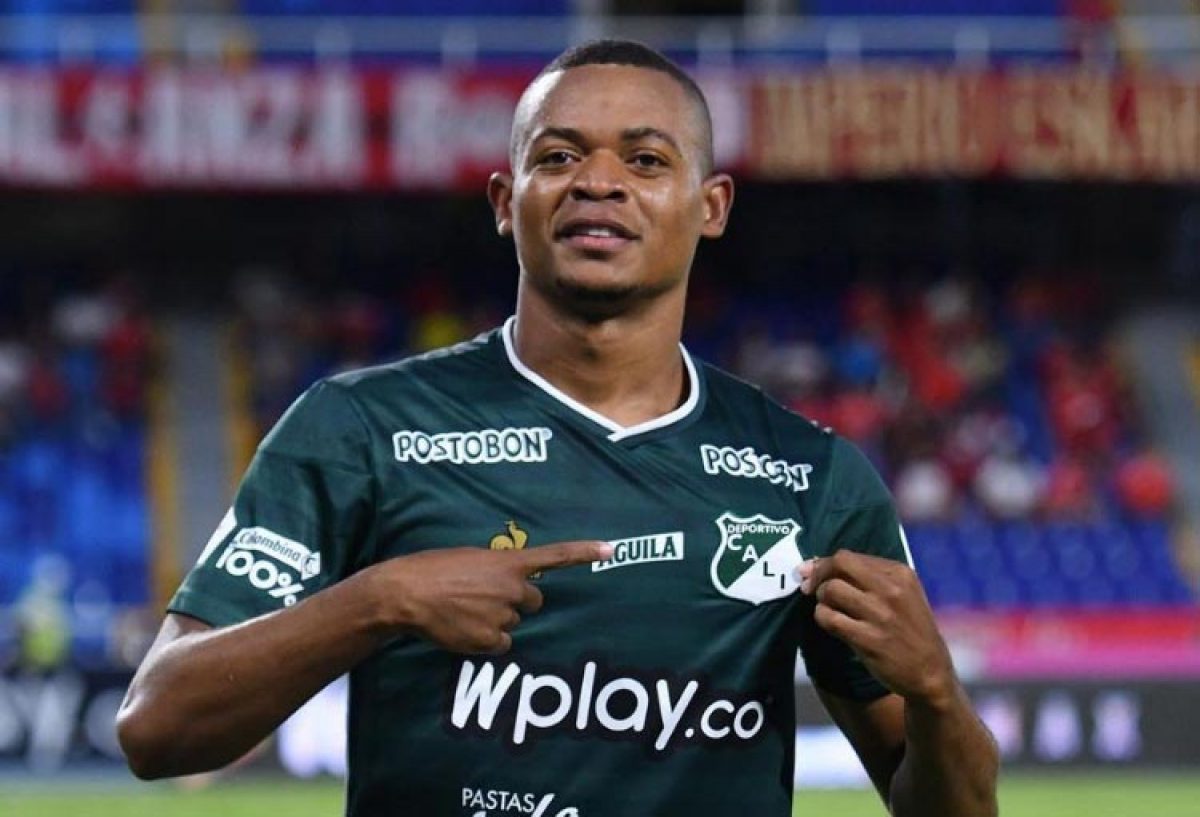 puerto_tumaco's tweet photo. Hárold Preciado, de #Tumaco a la cuna azucarera. El delantero fue la figura de la final que jugó #DeportivoCali contra #DeportesTolima. Preciado se consagró como el jugador que más anotó en la #LigaBetPlayDimayor con 13 goles, orgullo tumaqueño.

#PuertoTumaco #HároldPreciado https://t.co/nWGmPCGnT0