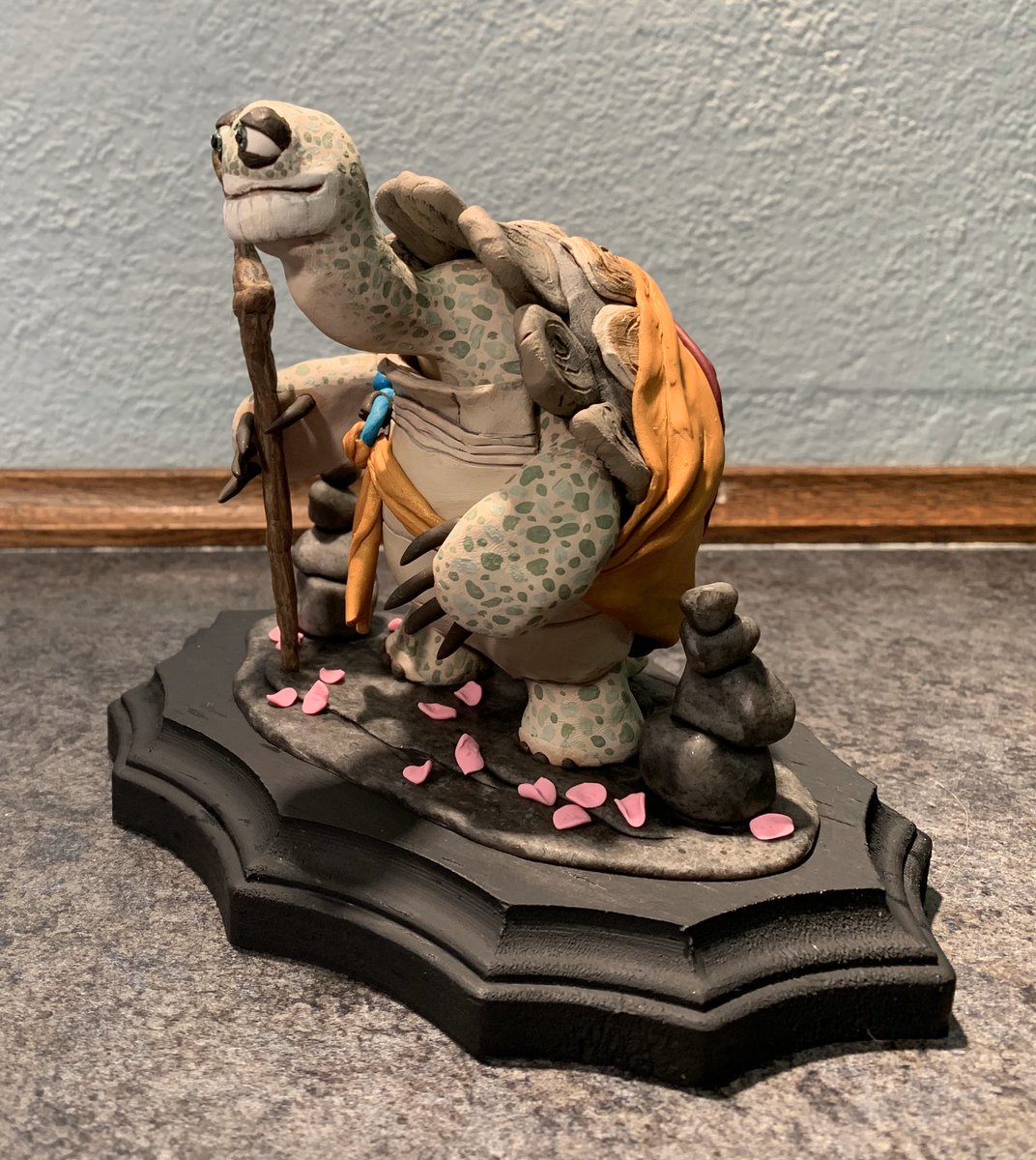 Harperion24's tweet photo. I made Oogway from Kung Fu Panda as a Christmas present this year. By far my best work to date. Really happy with it. Learned a lot of great techniques from @aceofclay. https://t.co/rx3be40jk6