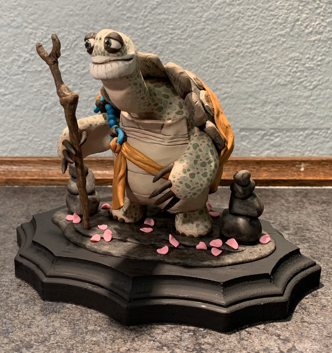Harperion24's tweet photo. I made Oogway from Kung Fu Panda as a Christmas present this year. By far my best work to date. Really happy with it. Learned a lot of great techniques from @aceofclay. https://t.co/rx3be40jk6