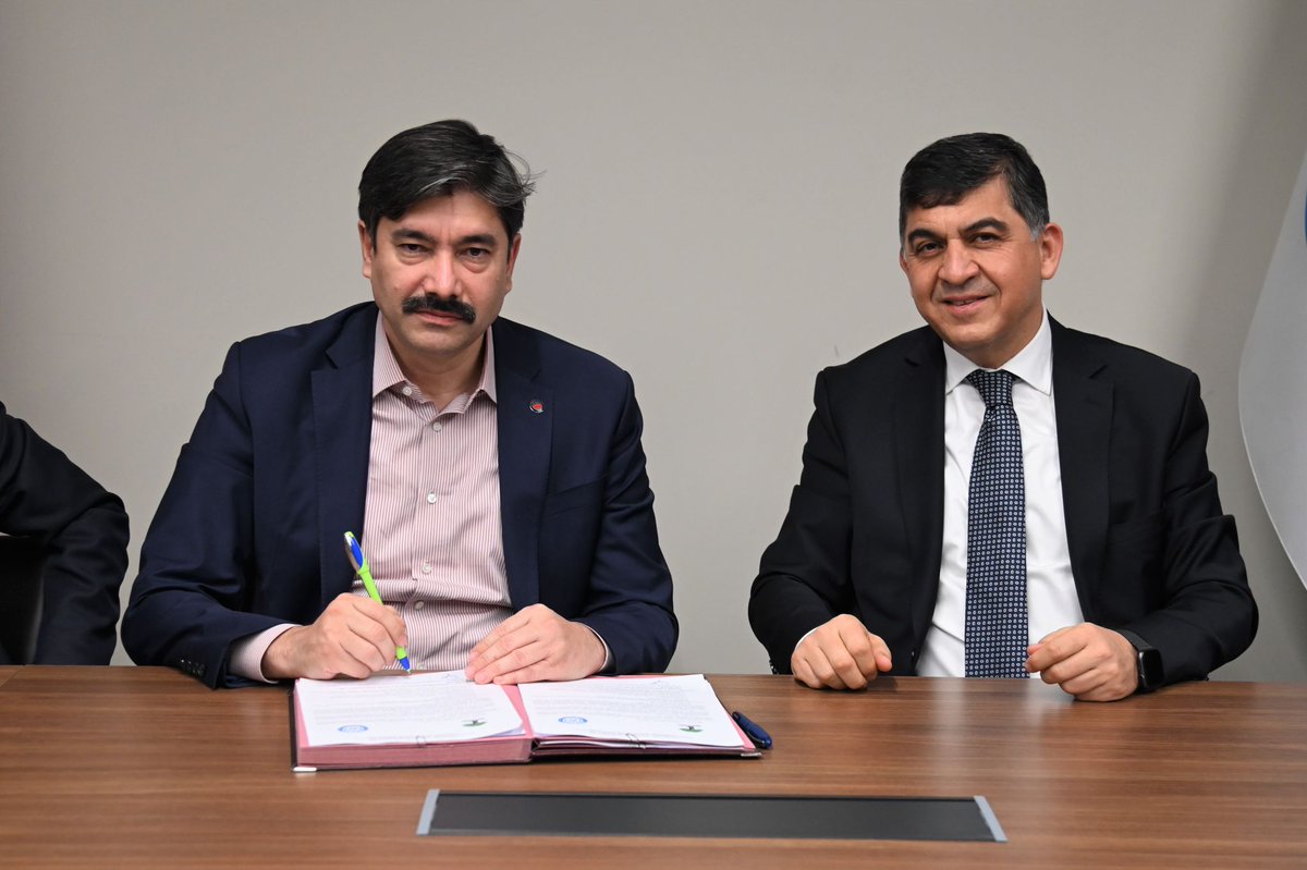 Sayın Şehitkâmil belediye başkanı M. Rıdvan FADILOĞLU ve Bembirsen Genel başkanı Sayın Levent USLU ile birlikte SDS sözleşmesini genel merkezimizde imzaladık. Tüm memurlarımız hayırlı olsun.