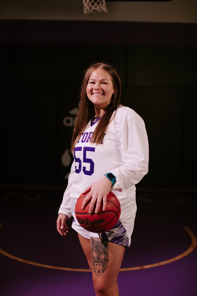 CrownWBB's tweet photo. #ThankfulThursday  •• Thiery, Shauna, and Amy are incredible leaders - they are hard-working, passionate, and genuine. We are grateful for who they are on and off the court. We 💜our captains! https://t.co/m0Zl6gAPsW