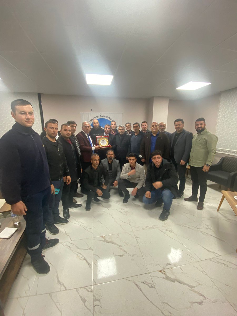 azizaydinlikchp's tweet photo. Adana ziyaretimiz esnasında bizleri misafir eden Çukurova İzol Dayanışma Derneği Başkanımız Ahmet KUŞ'a, dernek yöneticilerimize ve kıymetli akrabalarıma teşekkür ediyorum.

Allah, birlik ve beraberliğimizi daim etsin. https://t.co/fQrM6ZvckX