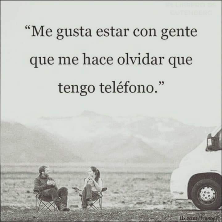 literlandweb1's tweet photo. Cosas que tienen valor pero no precio:
Que te despierte el aroma del café, 
que sientas paz en invierno, 
que la noche no regale miedo, 
que la soledad no sea condena
que la luz llegue como caricia, 
que cada sábado cumpla promesas, 
que vivas despierto,
como vives un sueño. https://t.co/hHWP7XPREu