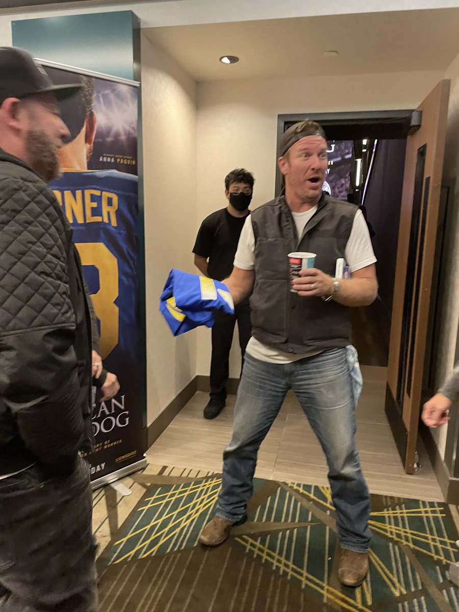 We had so much fun previewing  #AmericanUnderdog &amp; I will say.. I went in liking <a href="/kurt13warner/">Kurt Warner</a> &amp; all that he overcame &amp; stands for, but I left this incredible movie LOVING him &amp; his family &amp; who they are and all they stand for. 

Christmas Day—#AmericanUnderdog Go check it out.