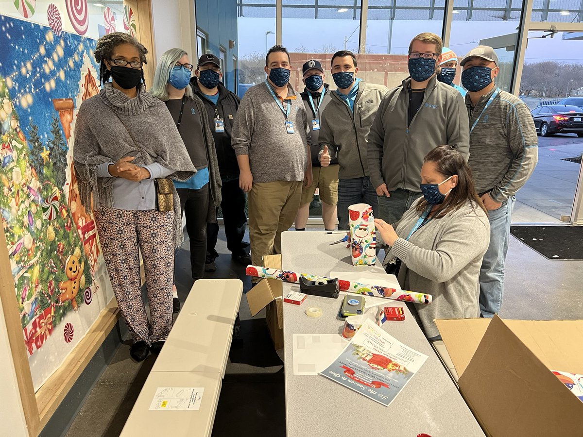 Michael Parsons (@michael_yp35) on Twitter photo The Iron Throne partnering up with Emmanuel Family and Child Development Center by donating and wrapping gifts for underprivileged children. Felt great to #giveback to our community 🎄
#att #community #Christmas
@Kaayadam <a href="/AnthonyGalichet/">Anthony Galichet</a> @IhxTwisters <a href="/AlyssaMoore_12/">Alyssa Moore</a> The Iron Throne partnering up with Emmanuel Family and Child Development Center by donating and wrapping gifts for underprivileged children. Felt great to #giveback to our community 🎄
#att #community #Christmas
@Kaayadam <a href="/AnthonyGalichet/">Anthony Galichet</a> @IhxTwisters <a href="/AlyssaMoore_12/">Alyssa Moore</a>
