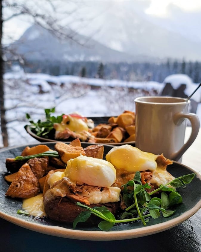 JuniperHotel's tweet photo. The only way to begin the holidays in my (non-biased) opinion; brunch at The Juniper! Reserve online to ensure we can accommodate you at https://t.co/tUj9pksSHV.
Pic via IG yycfoodjunkie
#juniperbanff #juniperbistro https://t.co/LpeVaa3dID