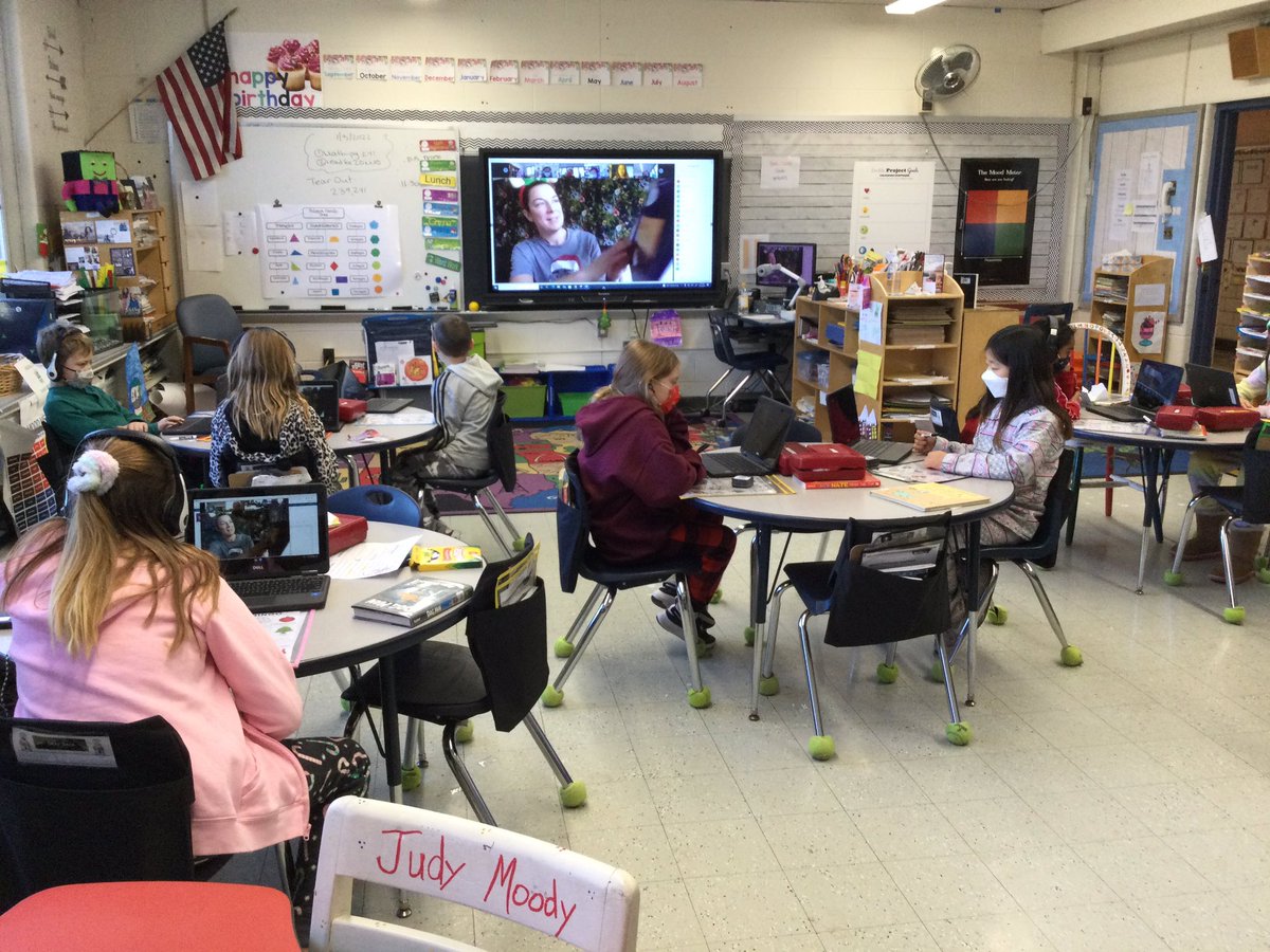 Tisdale3T's tweet photo. 3T is so thankful for our amazing class moms and technology which allowed are friends at home and school to celebrate together virtually! Have a great wonderful winter break! https://t.co/6lQWhNliks