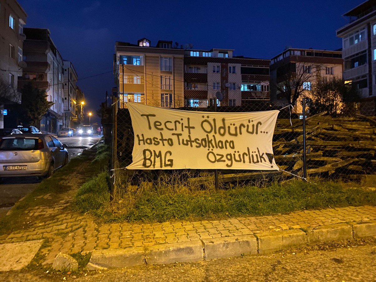 İstanbul Gazi Mahallesi'nden zindanlara ses verdik.
#ZindanlarYıkılsınTutsaklaraÖzgürlük