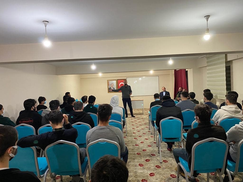 tugvakastamonu's tweet photo. İl Temsilcisimiz Selim Önen Başkanımızın Katılımı İle TÜGVA Kastamonu Erkek Öğrenci Yurdumuzda Haftalık Eğitimin Programımızı Gerçekleştirdik https://t.co/sSuDYYx0Vl
