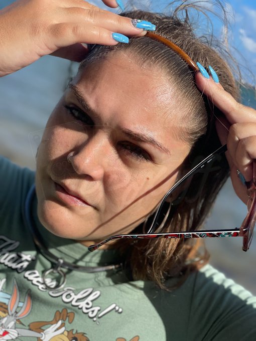 God damn I&rsquo;m lucky to live through #FloridaWinters https://t.co/MRStxcaaxy<a href="/tag/floridawinters"class="tags">#FloridaWinters</a>