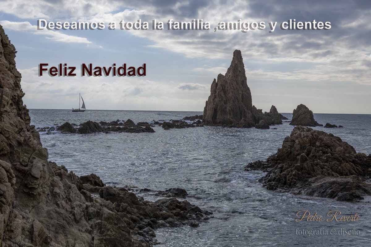 RevertePedro's tweet photo. Feliz Navidad. https://t.co/jt00kOzaB7