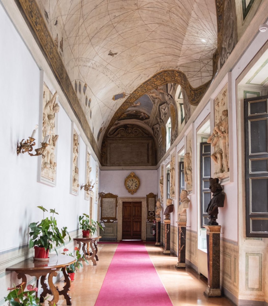 Un percorso virtuale in #3D che parte dalle nuvole e arriva a #PalazzoSpada x esplorare la splendida sede #ConsigliodiStato, grazie a un progetto di ricerca della facoltà di #architettura di <a href="/UniRomaTre/">UniRomaTre Supporto ®️</a>. Sul sito della #GiustiziaAmministrativa il video🎬giustizia-amministrativa.it/web/guest/tra-…