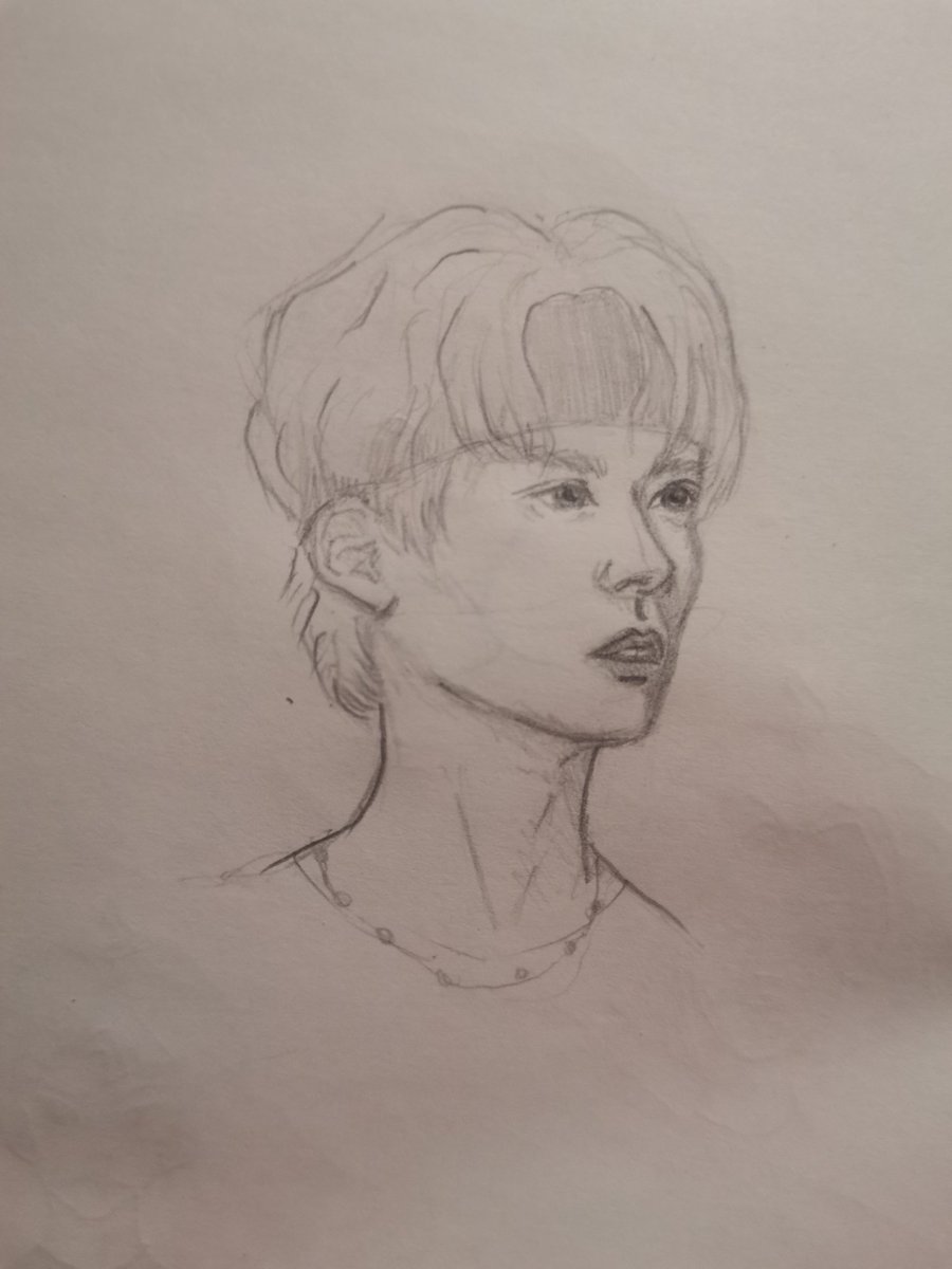 Insomnia... A little sketch
#LeeKnow #LeeMinho #StrayKids