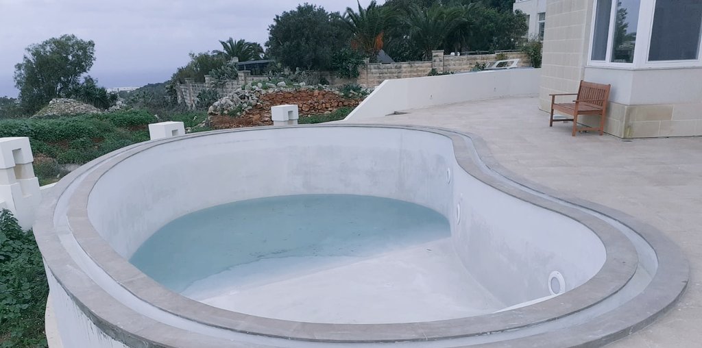LtdPools's tweet photo. One of our latest infinity pool projects... filling up. #paradisepoolsmalta #infinitypool https://t.co/PyuEVUOIox