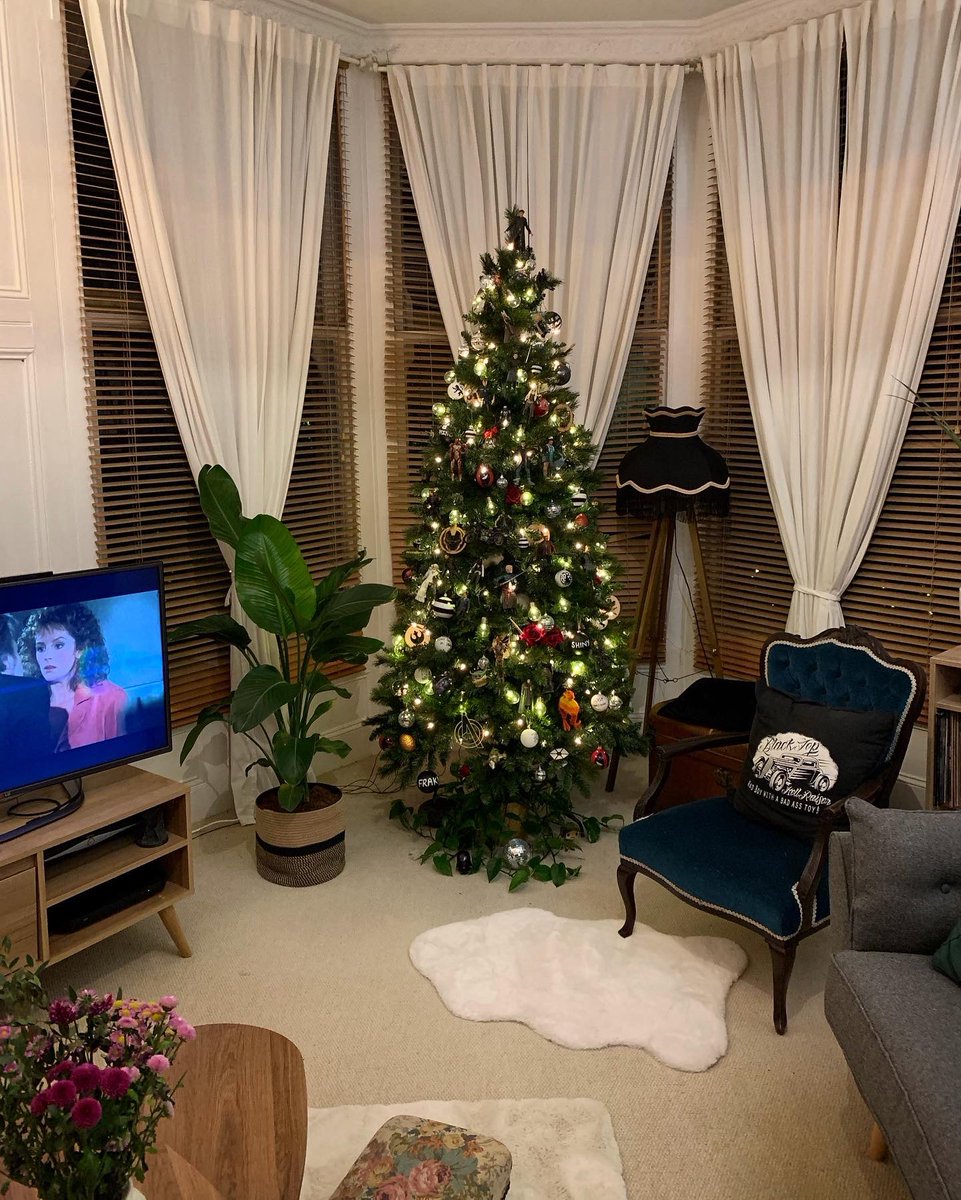 Findmein398's tweet photo. A day may come when I choose to decorate my tree in a traditional and pretty way… but it is not this day.
#geekmas #geektree #angel https://t.co/A7FkerNnlG