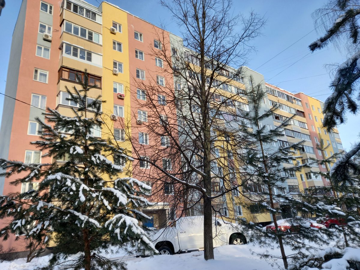 Zarya_Sad_3's tweet photo. Просто захотелось оставить на память это мгновение.
 23 декабря 2021 года. Заря, Садовая , 3. Замечено: прохожие ходят мимо,  не отрывая взглядов. https://t.co/wy2MJSnqmg