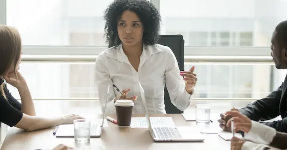 Outsourced CFOs are financial experts who lend their services to outside companies. These hired experts are also known as fractional CFOs, usually working for agencies that offer executive-as-a-service hiring: smartbooks.com/resources/arti…