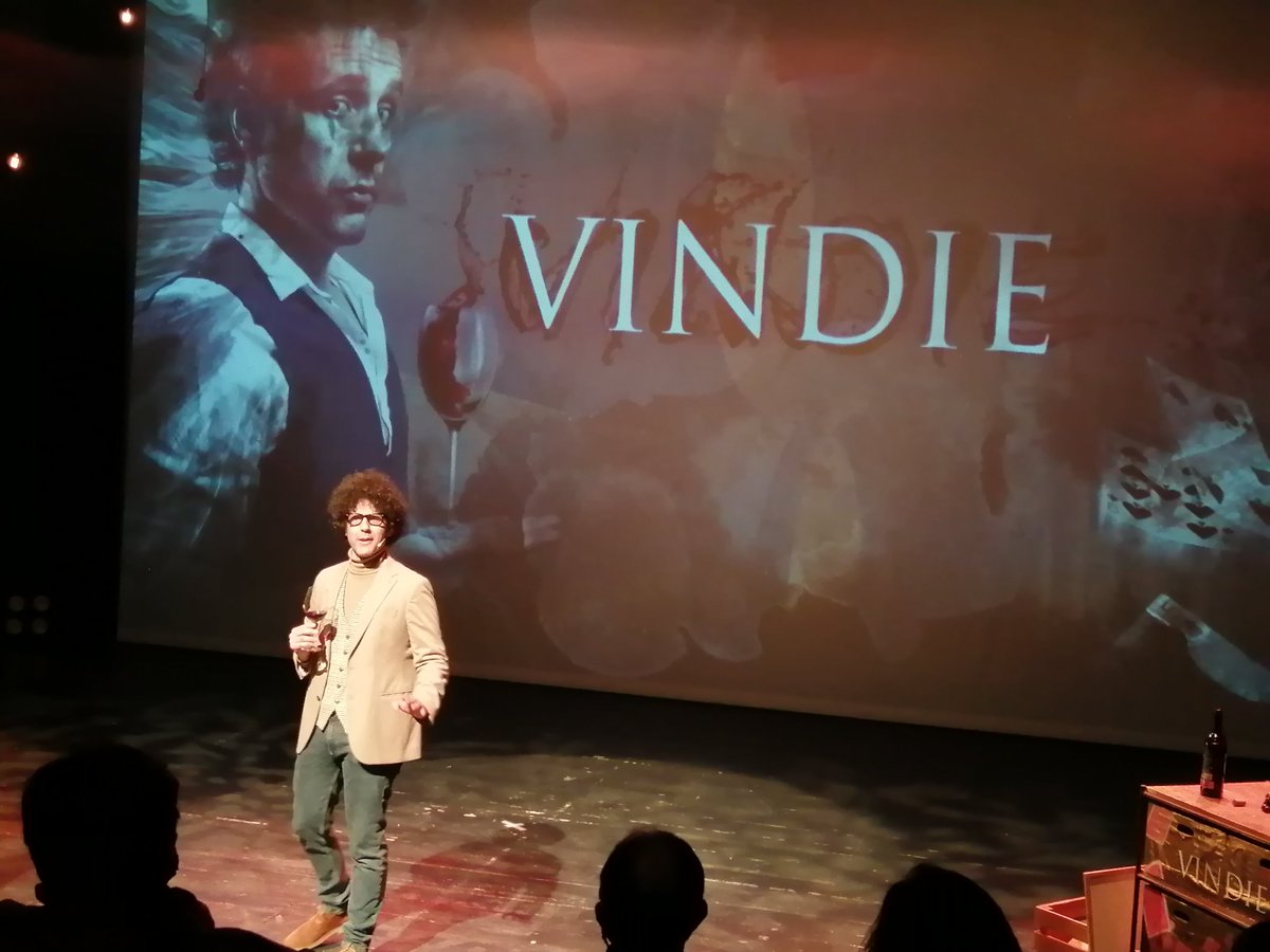 goyofermoselle's tweet photo. Si tenéis la oportunidad, debéis ver a @MigueldeLucasTV en #Vindie
Este tío es un fenómeno como artista, pero como persona es mucho más que un 10.
¡Qué orgullo de amigo! https://t.co/wT2lb0RfDU