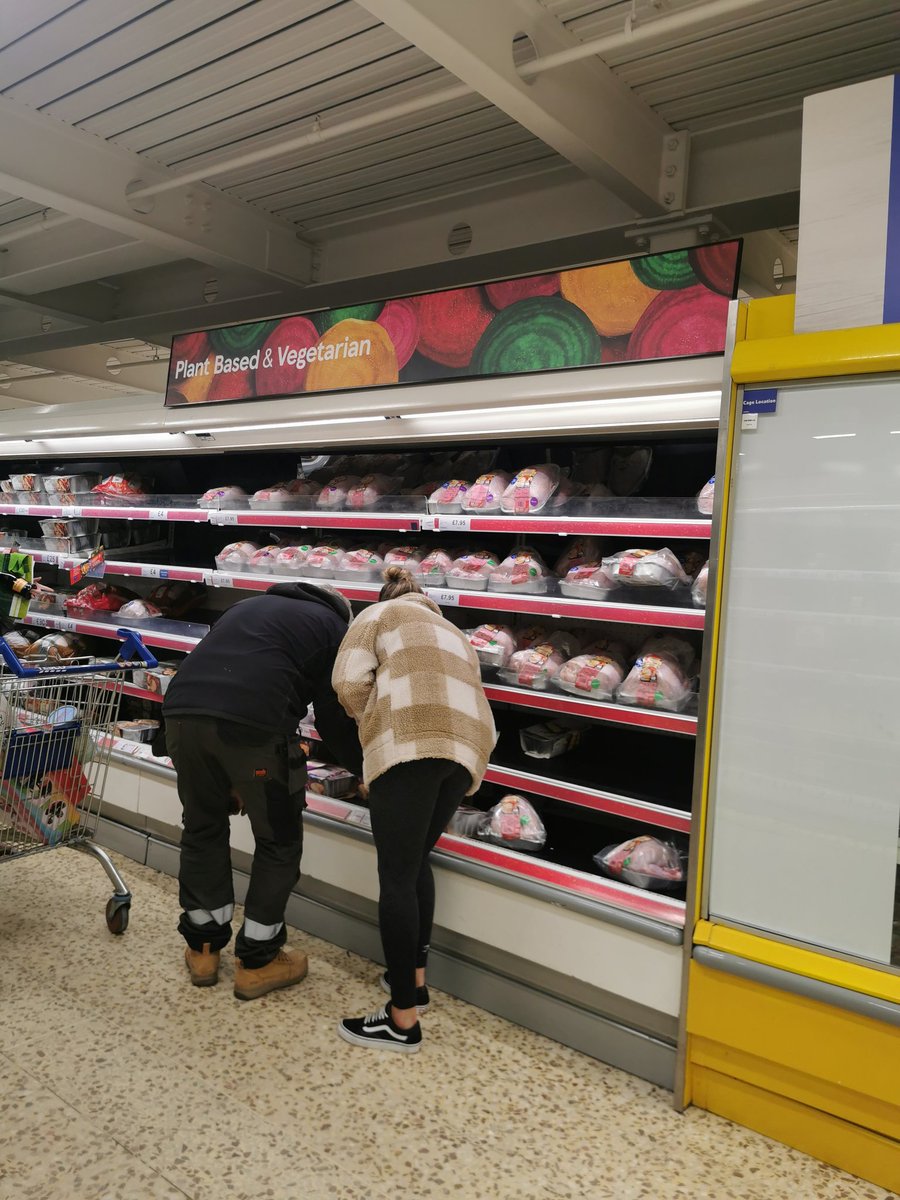 _soapyyy's tweet photo. @Tesco please sort your signage out. First the free from stuff that contains meat swapped and put into the PB/veggie section and now shoving the chilled PB/veggie section elsewhere and putting gross dead turkeys in there without covering the signs. It's honestly a joke. https://t.co/zSSC5OU9n9