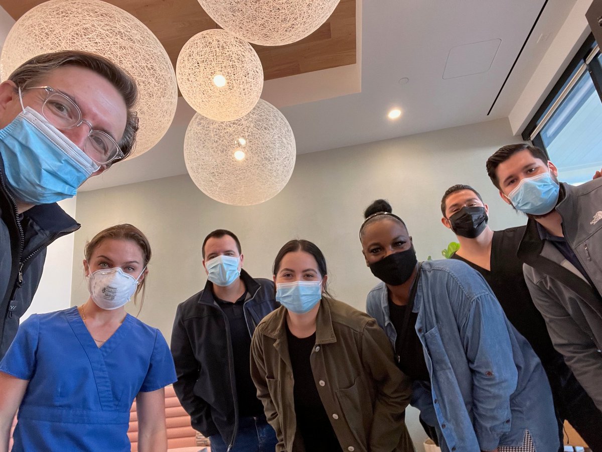 onemedical's tweet photo. Our CEO Amir Dan Rubin was on the road enjoying some quality face-to-face time with team members in our clinics across the country. Last month, he visited our Los Angeles, Long Beach, San Francisco, and Palo Alto offices. Stay tuned to see where he goes next! https://t.co/QiW6rWHWUU