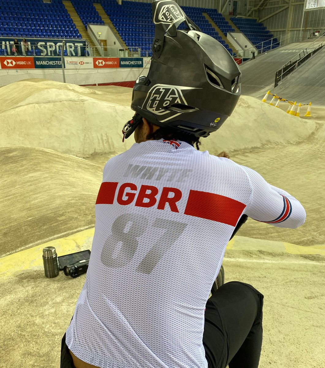 eBay charity auctions have gone live! 
Grab yourself an official BMX cycling jersey worn by <a href="/KyeWhyte/">Kye Whyte</a> 

ebay.co.uk/itm/3846232797…

And
<a href="/bethanyshriever/">Beth Shriever MBE</a> <a href="/Quillan96/">Quillan Isidore</a> <a href="/paddysharrock/">paddysharrock</a> <a href="/ryanmartiinn/">Ryan Martin</a> 
<a href="/rosscullenn/">Ross Cullen</a> 

PLEASE RETWEET 💕