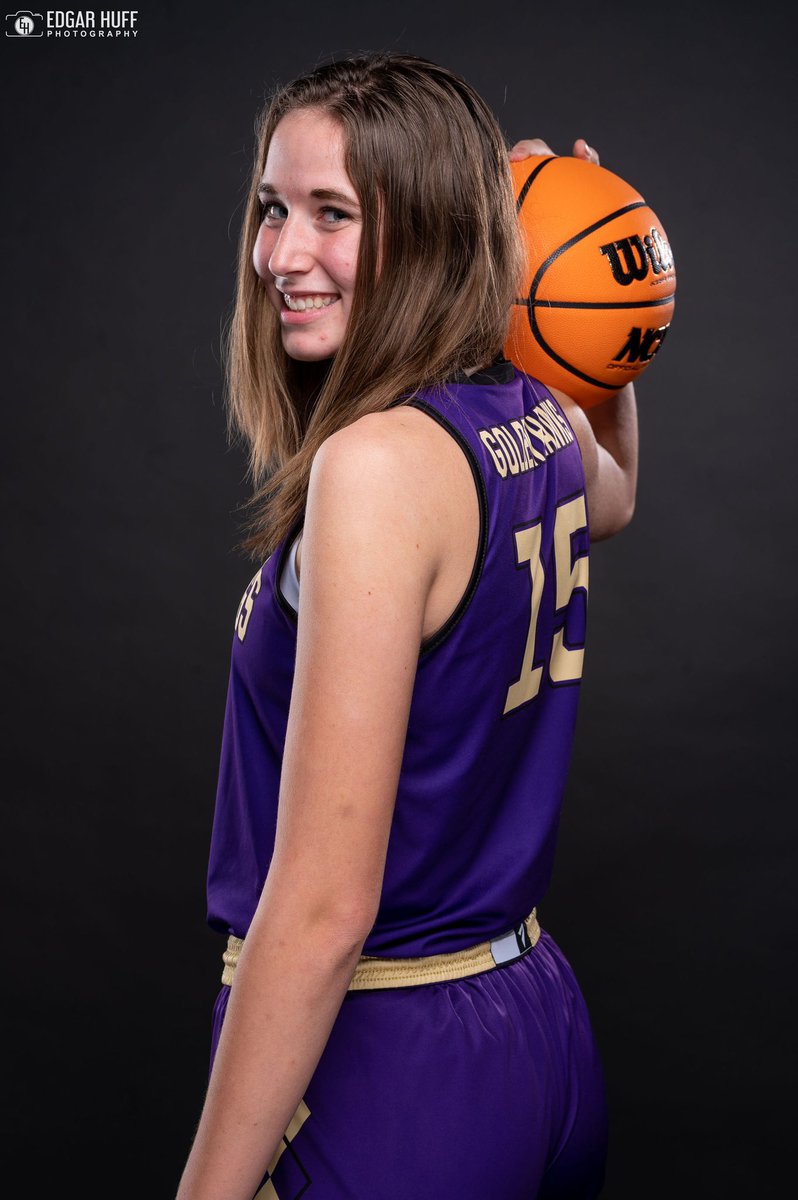 coachZgr8ness's tweet photo. Congratulations to @AcklesSammy on being a @McDAAG NOMINEE!!!!! #GoldStandard #hawksyeah ๐ฅ ๐ช @HSLadyHawksWBB @HSHawksAD https://t.co/NxJEuC4Hdz